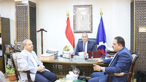 محافظ السويس