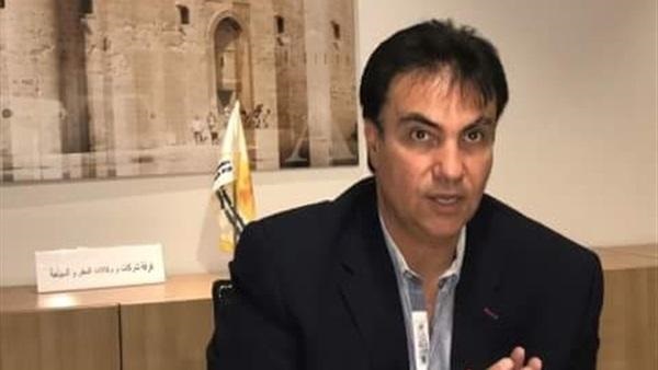 على المانسترلي رئيس