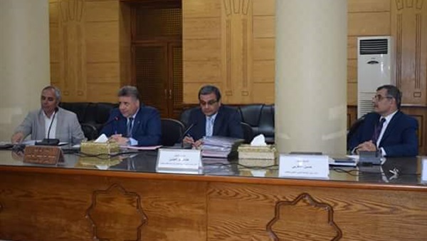 مجلس الجامعه
