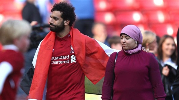 محمد صلاح وزوجته