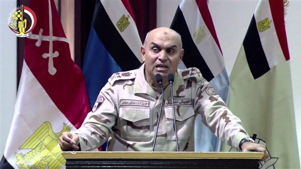 وزير الدفاع الفريق
