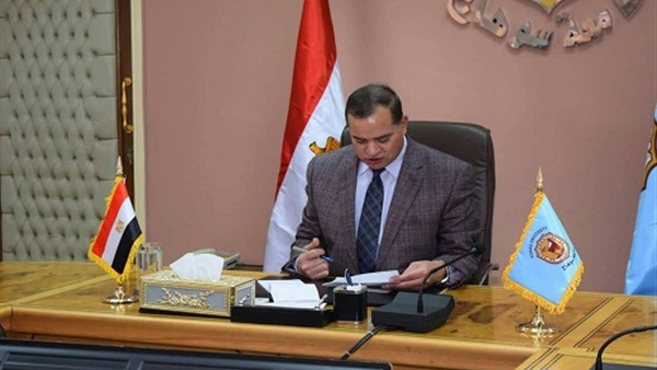 الدكتور احمد عزيز