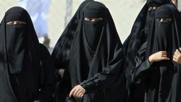 نساء منتقبات