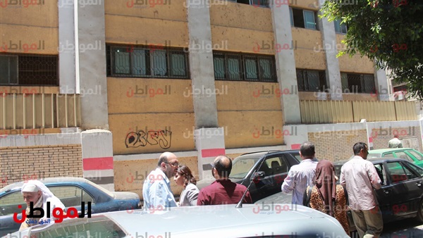 صورة للطلاب وذويهم
