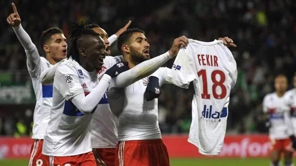 نبيل فقير لاعب ليون