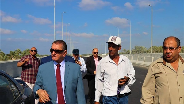 محافظ كفر الشيخ اثناء
