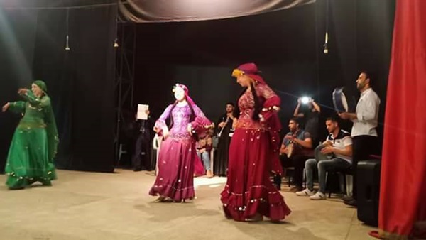 جانب من العروض