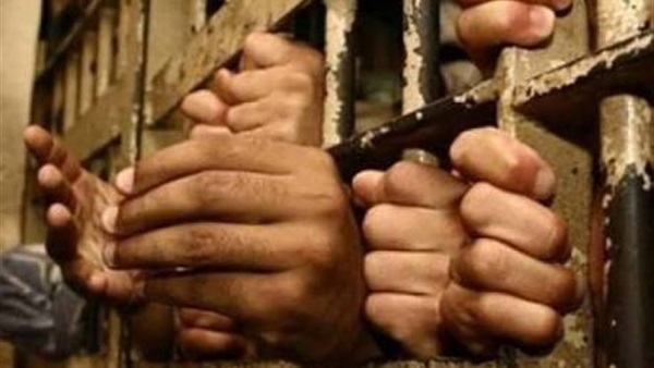ضبط تشكيل عصابي