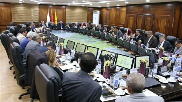 مجلس الجامعه