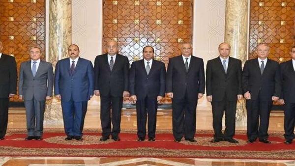 الرئيس السيسي و المحافظين