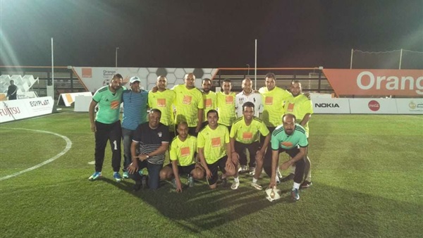 صورة لاحد فرق الدورة