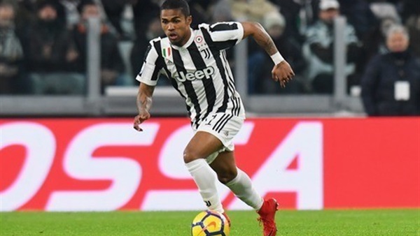 دوجلاس كوستا - لاعب