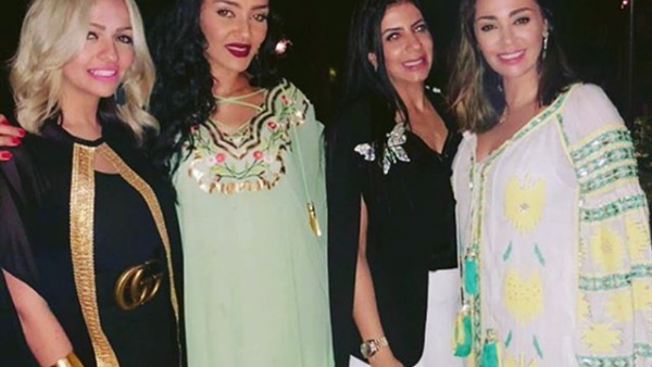 إطلالات النجمات
