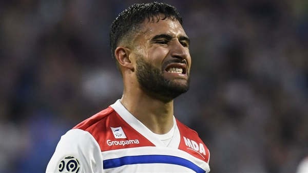 نبيل فكير لاعب ليون
