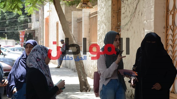 صور الطالبات من أمام