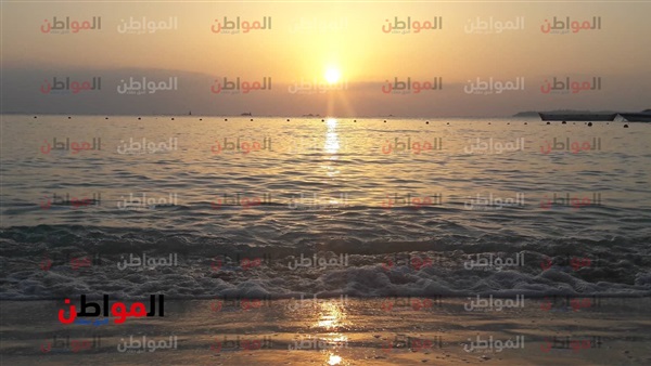 لحظة شروق الشمس في