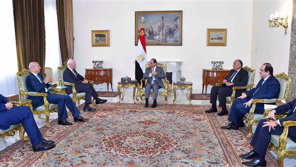 الرئيس السيسي يستقبل