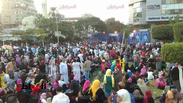 المصلين في مسجد مصطفى