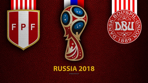 منتخب بيرو والدانمارك