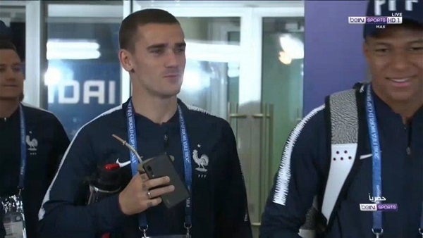 جريزمان لاعب فرنسا