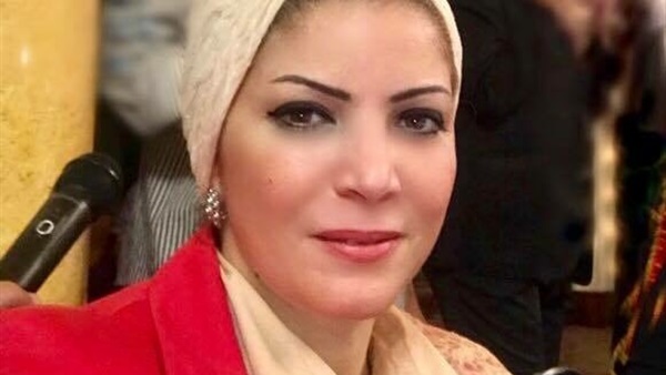 منال العبسي