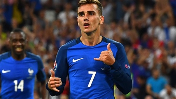 جريزمان لاعب فرنسا