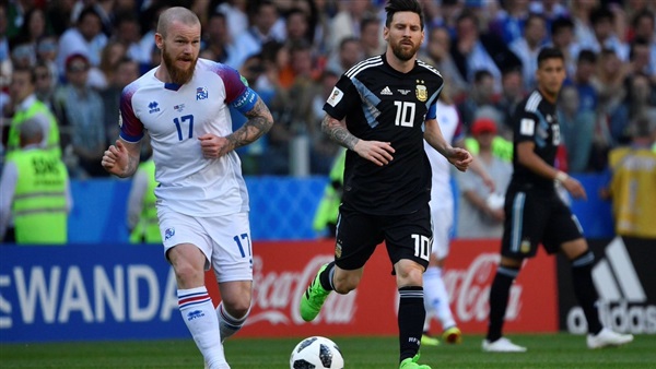 منتخب ايسلندا ونيجيريا