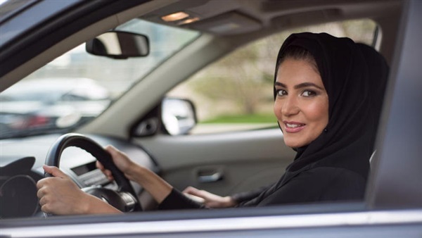 سيدة سعودية