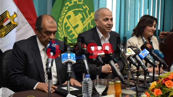 عز الدين أبوستيت