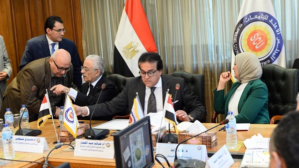 خالد عبدالغفار وزير