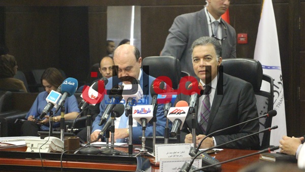 هشام عرفات وزير النقل