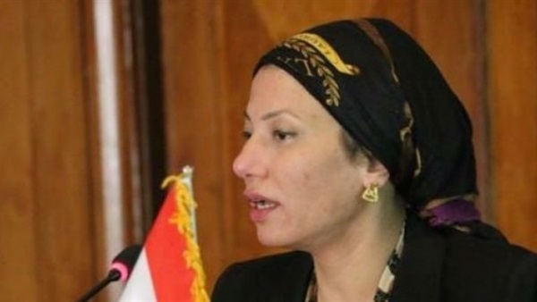 وزيرة البيئة