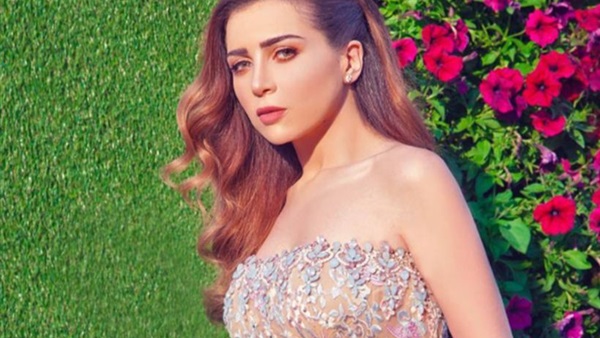 مي عز الدين