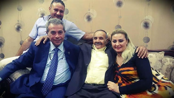 توفيق عكاشة وحياة