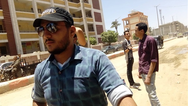 طالب ثانوية عامة