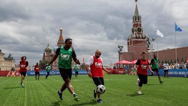 مهاجرون من آسيا وأفريقيا