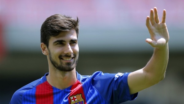 جوميز لاعب برشلونة