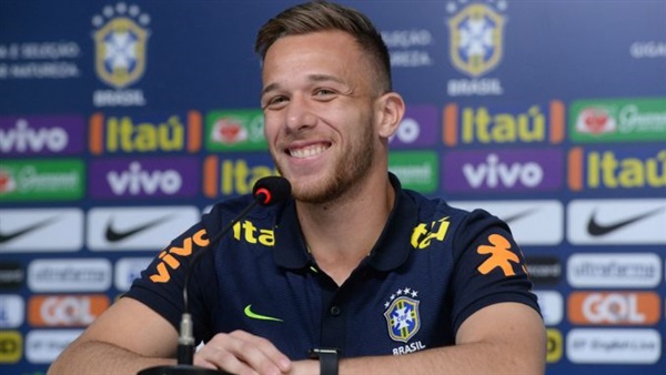 آرثر لاعب برشلونة