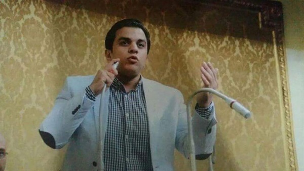 محمود عزت أبو عزوز