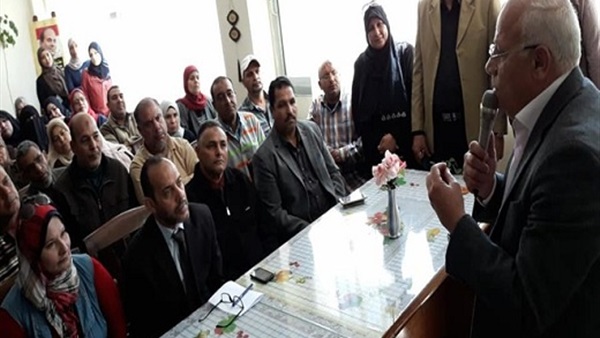 محافظ بورسعيد خلال