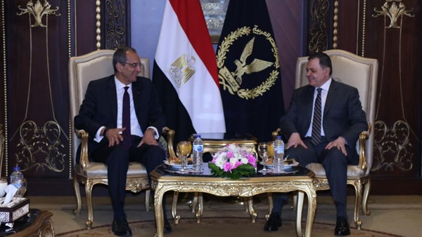 وزير الداخلية ووزير