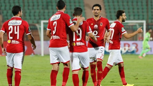 لاعبو الأهلي