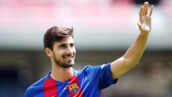 جوميز لاعب برشلونة