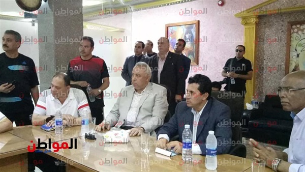 وزير الشباب ومحافظ