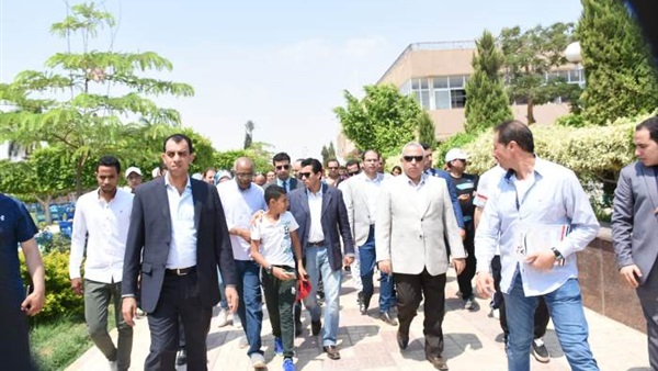 محافظ الشرقية-وزير