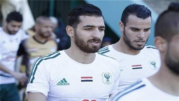 أحمد شكري لاعب المصري