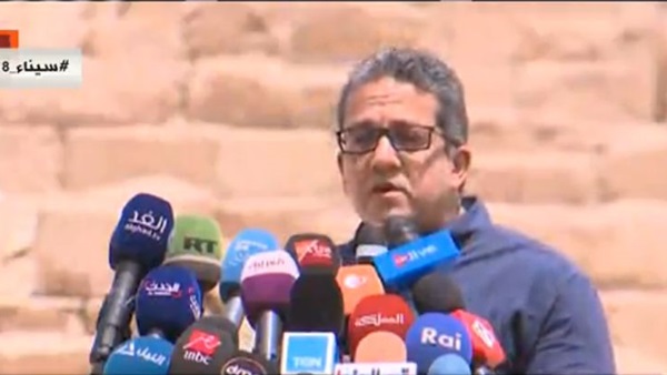 وزير الأثار