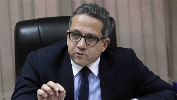 وزير الأثار