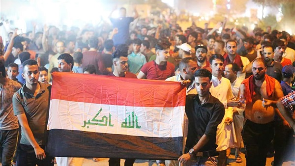 متظاهرون عراقيون