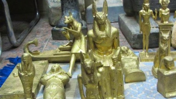 الاثار المهربة